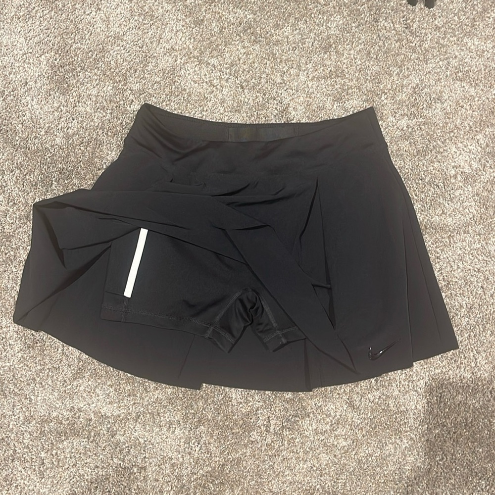 Black Nike Dri-fit golf skirt